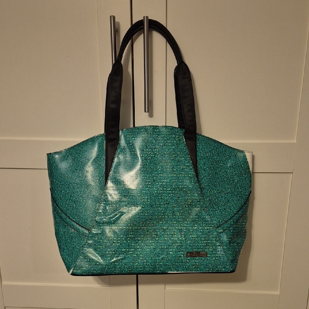 NWT Rareform Asana Tote Green Repurposed Billboard Vinyl Eco Sustainable Bag